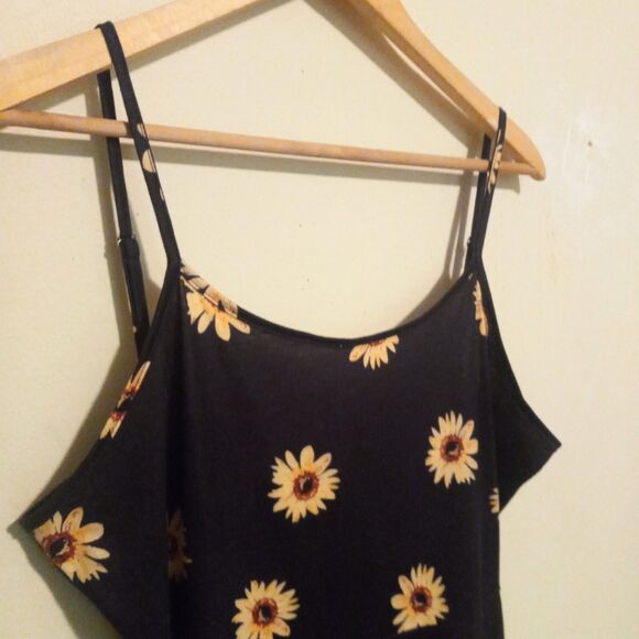 Luck Co Daisy Spaghetti Strap Sundress-Size XL-Adjustable Strap-Knee Length - Picture 5 of 10
